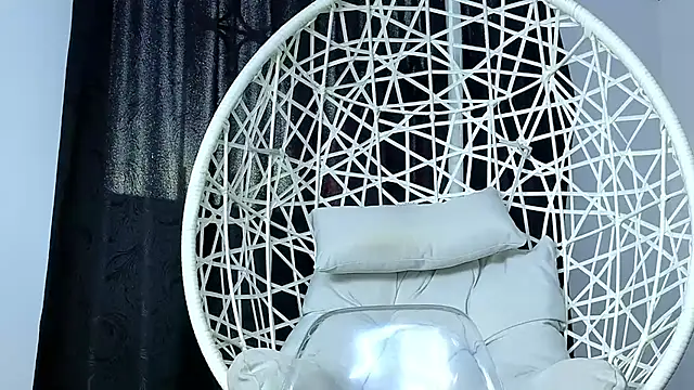 Snapshot of cuteeimy chatting on November 12, 6:56 pm cuteeimy online show from November 12, 6:56 pm