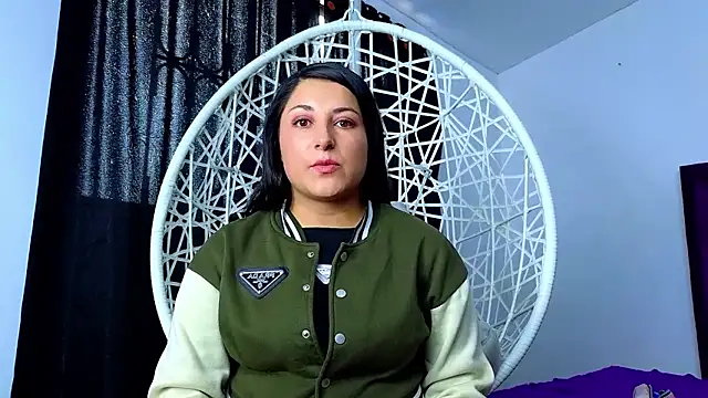 cuteeimy online show from December 18, 7:07 pm