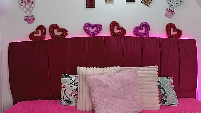 cuteeimy online show from February 16, 6:39 pm