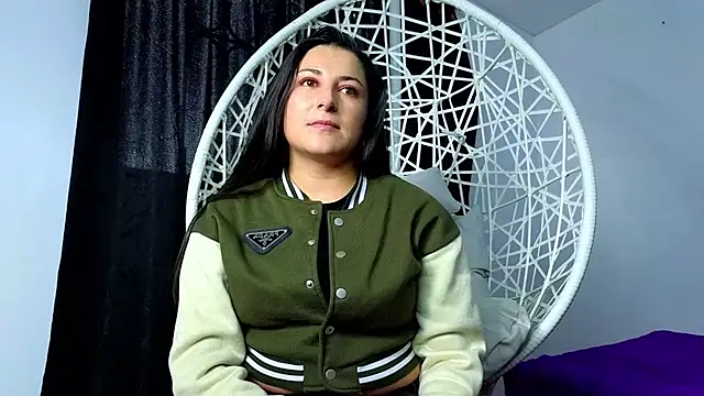 Snapshot of cuteeimy chatting on November 13, 4:00 pm cuteeimy online show from November 13, 4:00 pm