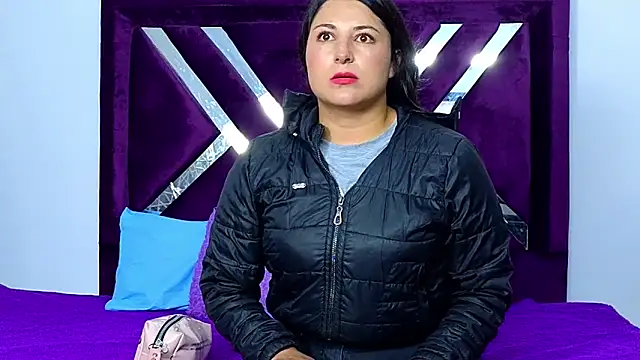 Snapshot of cuteeimy chatting on November 24, 6:52 pm cuteeimy online show from November 24, 6:52 pm