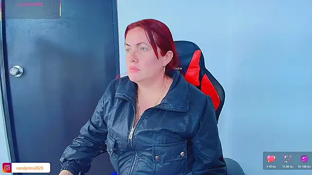 carolinhe  online show from November 19, 7:58 pm