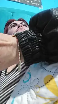 carolinhe  online show from November 25, 2:12 am