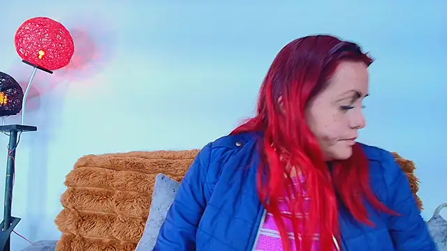 carolinhe  online show from November 15, 6:23 pm