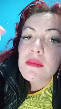 carolinhe  online show from December 3, 4:24 am