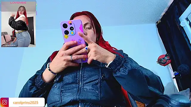 carolinhe  online show from November 5, 8:01 pm