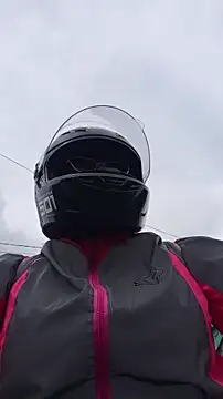 carolinhe  online show from November 6, 6:34 pm