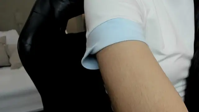 carlina 15 online show from October 23, 12:15 pm