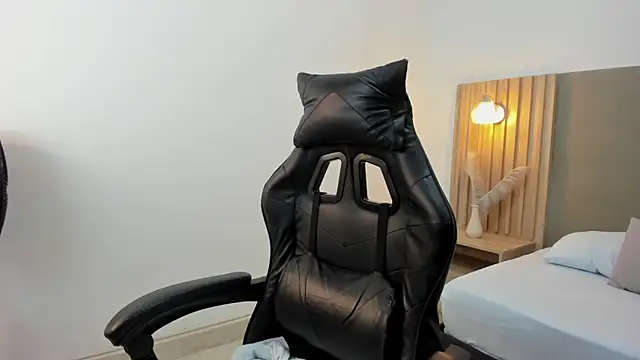 carlina 15 online show from October 17, 12:29 pm