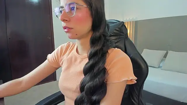 carlina 15 online show from January 14, 12:20 pm