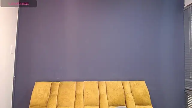 KendraaSimons online show from December 3, 8:30 pm