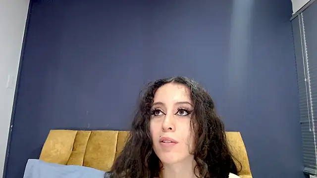KendraaSimons online show from October 4, 2:07 pm