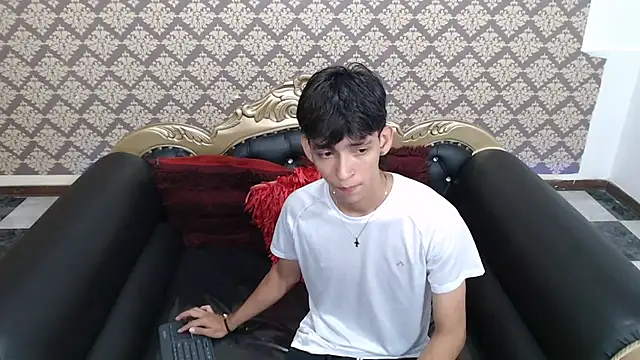 Sebas cat online show from September 13, 7:58 pm