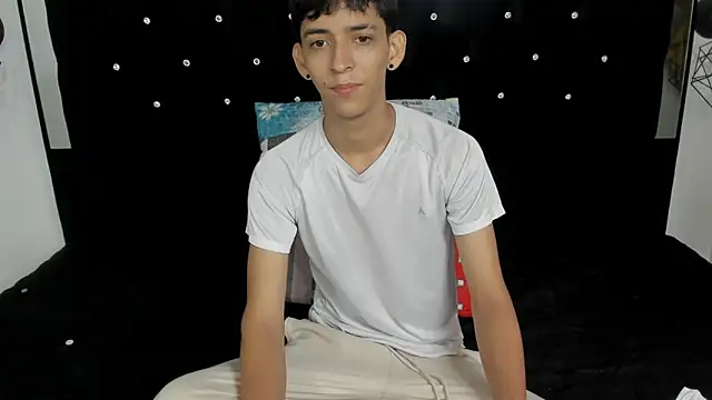 Sebas cat online show from April 11, 3:58 am