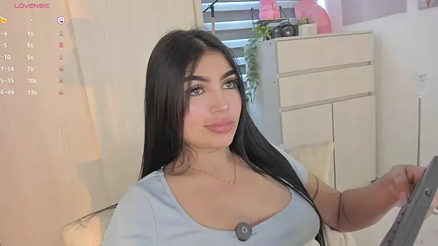 EmmyKenner online show from October 23, 11:42 am