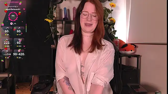 Snapshot of strawberryyfoxie chatting on June 7, 2:11 pm strawberryyfoxie online show from June 7, 2:11 pm