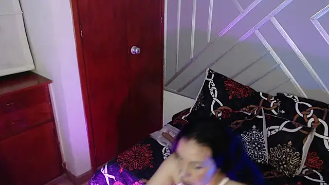 sashabluex online show from October 9, 2:34 am