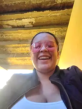 You-sexy-starr online show from September 23, 9:00 pm