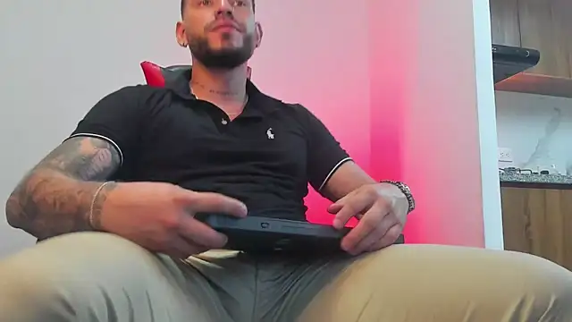 DIMITRI MASTEER online show from December 18, 10:57 pm