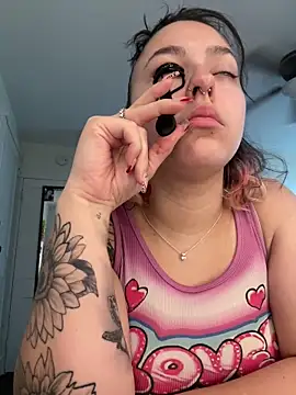 babykalirose online show from March 6, 6:14 pm