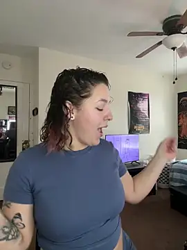 babykalirose online show from March 3, 8:05 pm