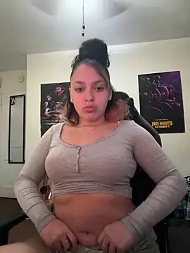 babykalirose online show from March 7, 8:32 am