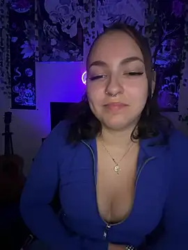 Snapshot of babykalirose chatting on July 8, 12:46 am babykalirose online show from July 8, 12:46 am