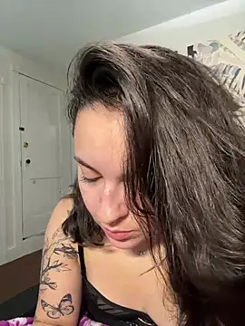 babykalirose online show from May 20, 6:54 am