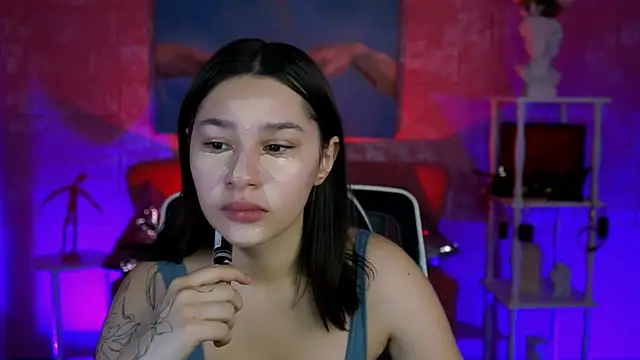 KimClarks  online show from December 5, 12:48 pm