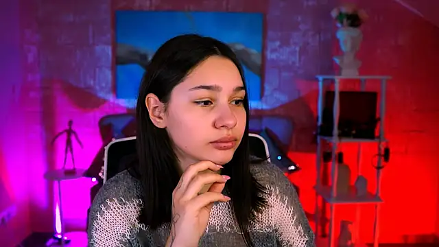 KimClarks  online show from November 28, 1:55 pm