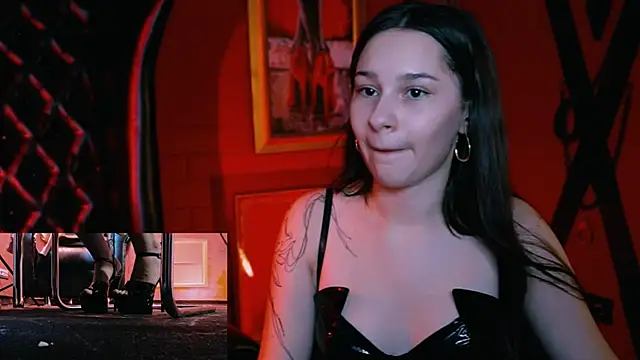 Snapshot of KimClarks_ chatting on September 22, 8:53 am KimClarks online show from September 22, 8:53 am