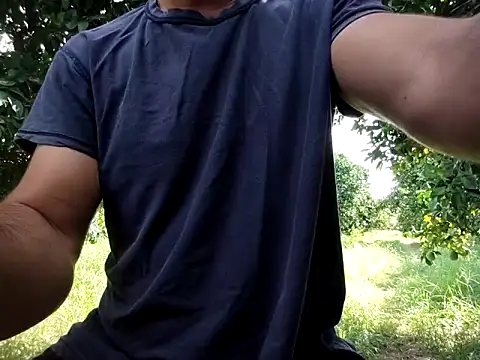 Snapshot of stefanoss321 chatting on September 17, 8:05 am stefanoss321 online show from September 17, 8:05 am