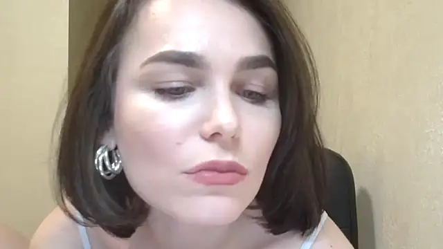 Silviaa a online show from April 13, 7:29 pm