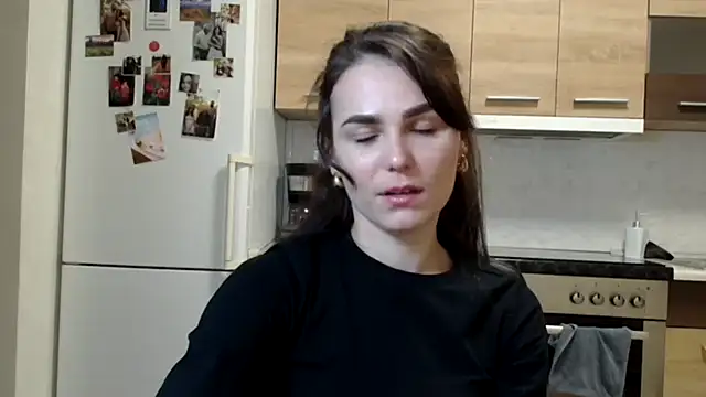 Silviaa a online show from September 28, 7:10 pm