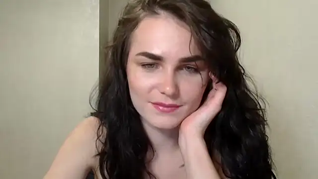 Silviaa a online show from September 25, 7:09 pm