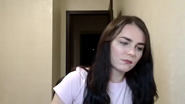 Silviaa a online show from January 12, 8:15 pm