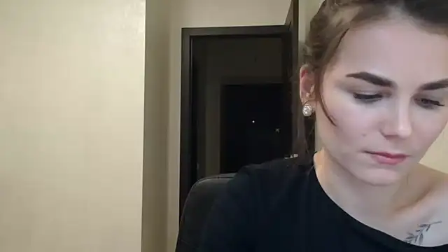 Silviaa a online show from March 2, 8:16 pm