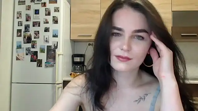 Silviaa a online show from December 19, 7:49 pm