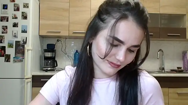 Silviaa a online show from December 20, 8:22 pm