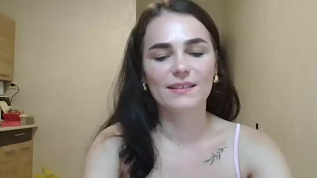 Silviaa a online show from November 7, 10:35 pm