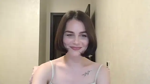 Snapshot of Silviaa_a chatting on June 3, 7:29 pm Silviaa a online show from June 3, 7:29 pm