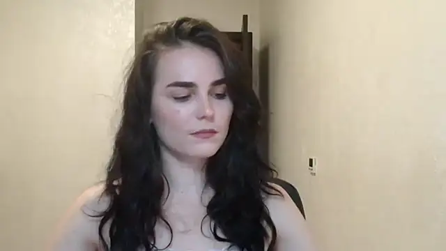 Silviaa a online show from November 5, 8:12 pm