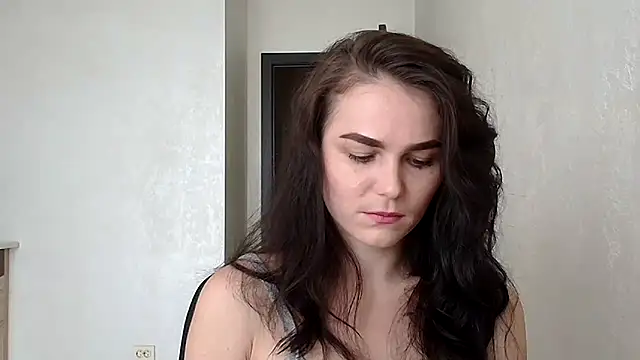 Silviaa a online show from September 14, 11:10 am