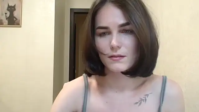 Snapshot of Silviaa_a chatting on May 11, 6:38 pm Silviaa a online show from May 11, 6:38 pm