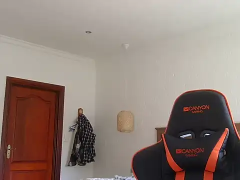 TroyDieselXXX online show from April 8, 6:15 am