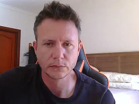 TroyDieselXXX online show from May 28, 9:17 am