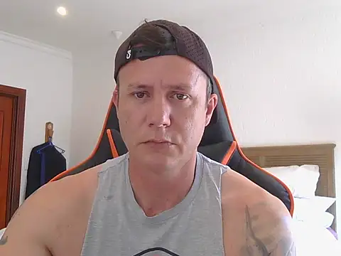 TroyDieselXXX online show from September 21, 7:46 am