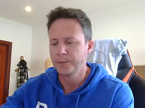 TroyDieselXXX online show from March 1, 8:36 am