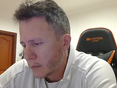 TroyDieselXXX online show from April 1, 5:43 pm