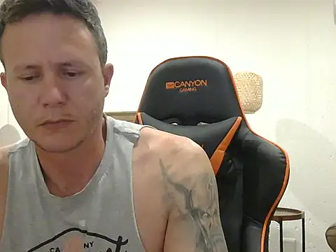 TroyDieselXXX online show from February 22, 6:31 pm